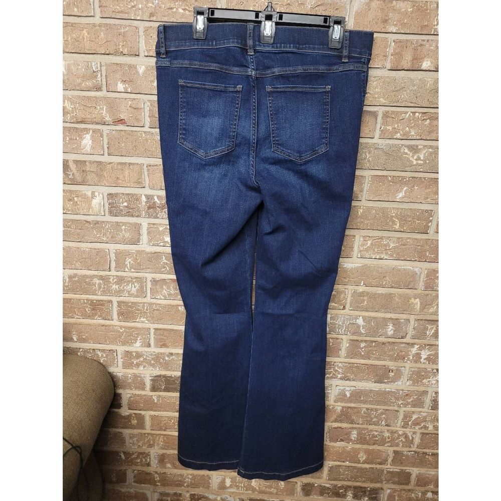 Spanx EveryWear Flare Hi-Rise Jeans, Women's XL - Picture 2 of 4